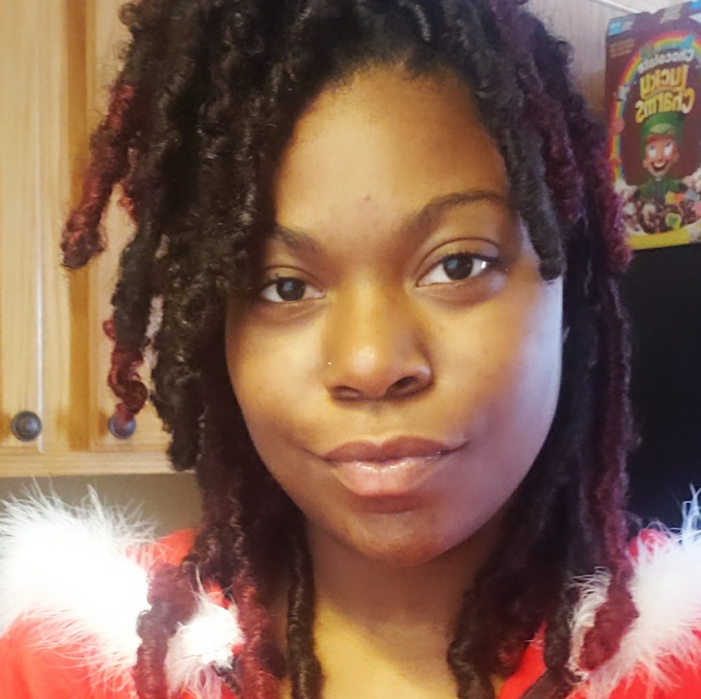 Meet your Posher, Lenise